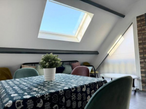 Duplex 2 chambres proche tram